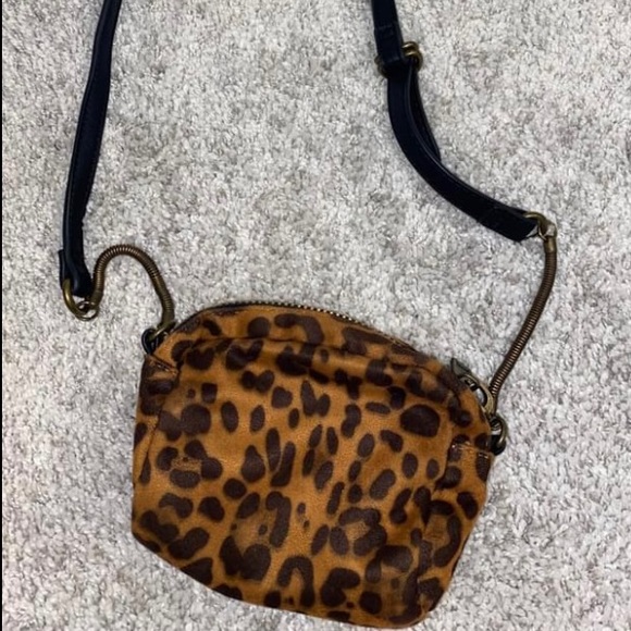 Cheetah Cross Body Purse - Picture 1 of 4